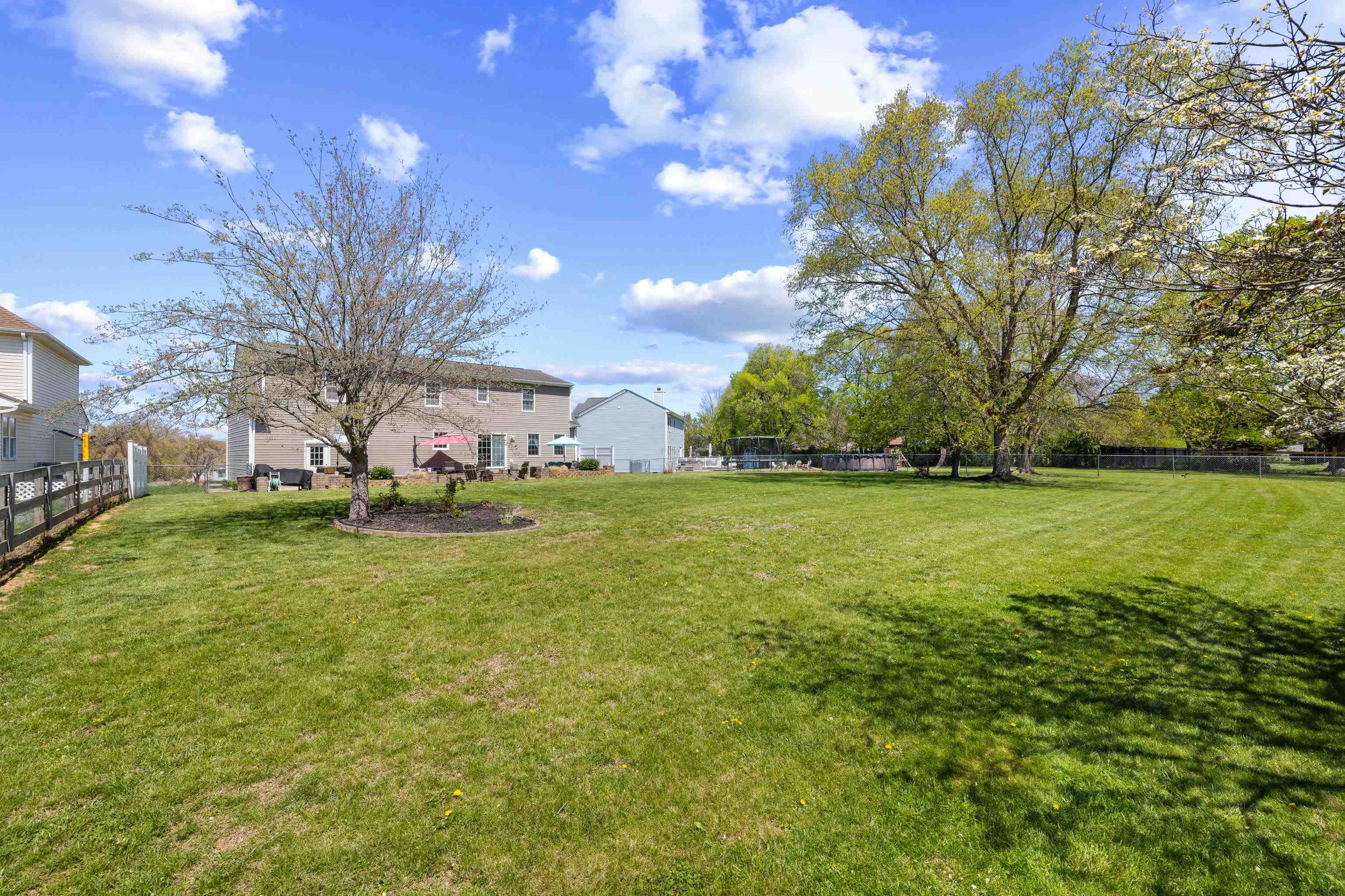 45 LEDYARD CT, STUARTS DRAFT, Virginia 24477, 5 Bedrooms Bedrooms, ,2 BathroomsBathrooms,Residential,45 LEDYARD CT,675686 MLS # 675686