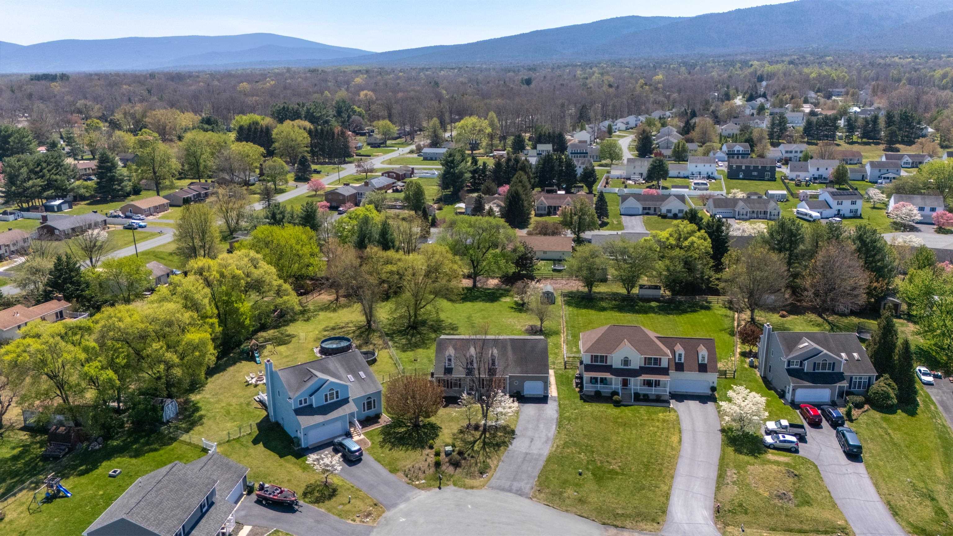 45 LEDYARD CT, STUARTS DRAFT, Virginia 24477, 5 Bedrooms Bedrooms, ,2 BathroomsBathrooms,Residential,45 LEDYARD CT,675686 MLS # 675686