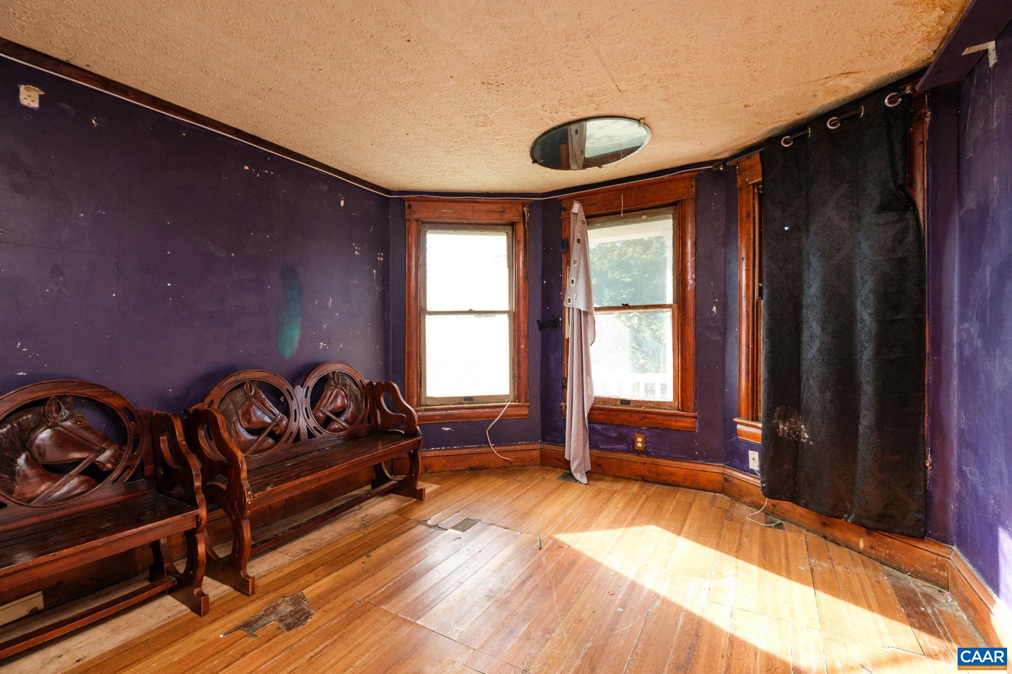 580 HAWKINS ST, HARRISONBURG, Virginia 22801, 2 Bedrooms Bedrooms, ,1 BathroomBathrooms,Residential,580 HAWKINS ST,580 HAWKINS ST,675691 MLS # 675691