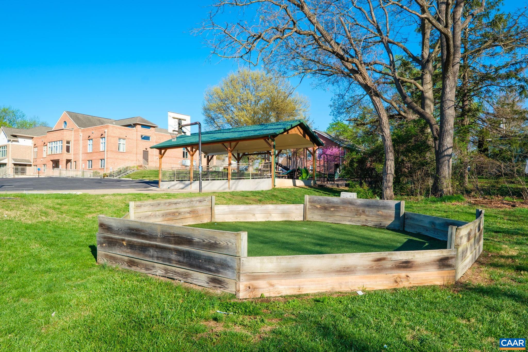 580 HAWKINS ST, HARRISONBURG, Virginia 22801, 2 Bedrooms Bedrooms, ,1 BathroomBathrooms,Residential,580 HAWKINS ST,580 HAWKINS ST,675691 MLS # 675691