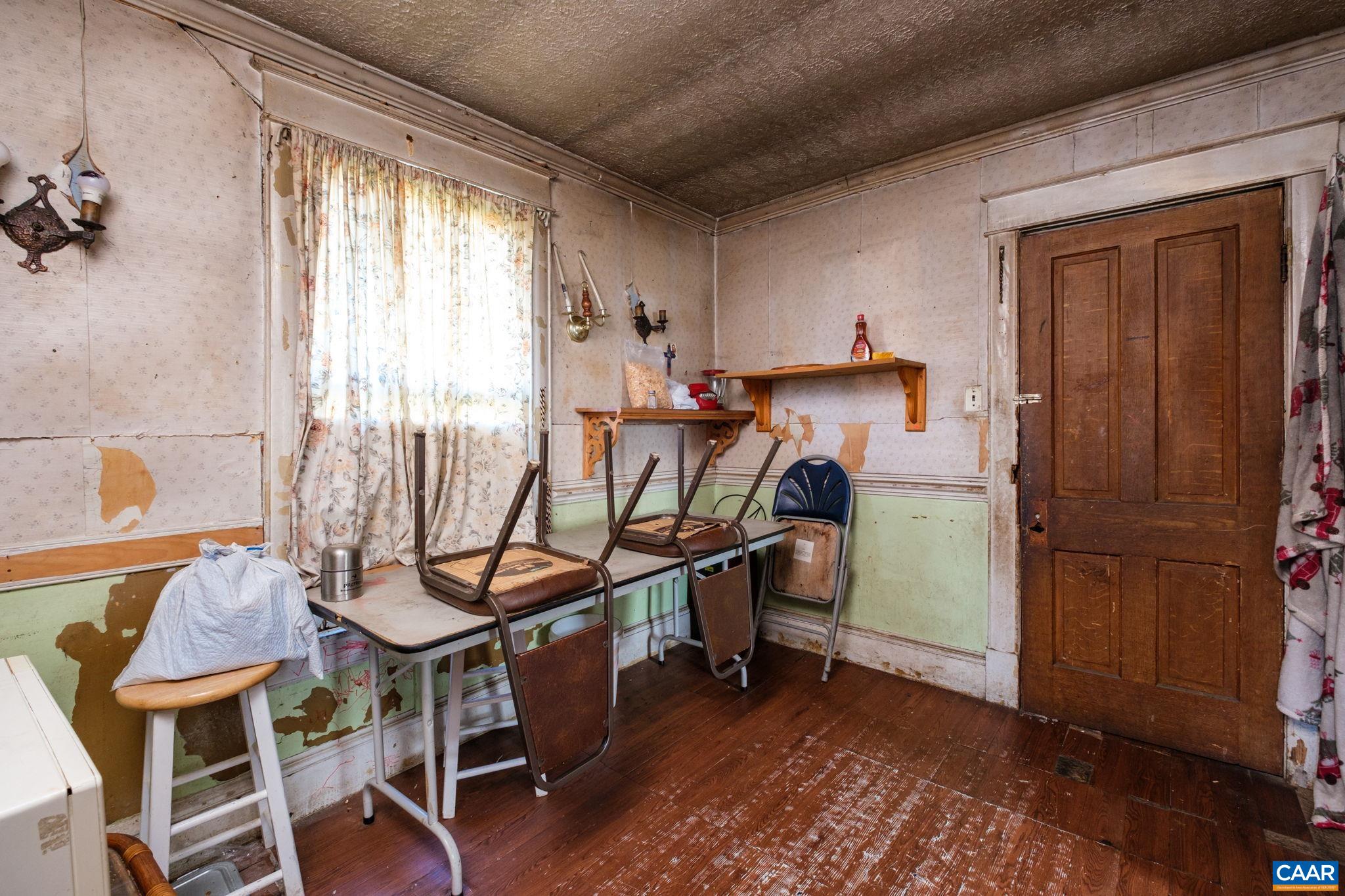 580 HAWKINS ST, HARRISONBURG, Virginia 22801, 2 Bedrooms Bedrooms, ,1 BathroomBathrooms,Residential,580 HAWKINS ST,580 HAWKINS ST,675691 MLS # 675691