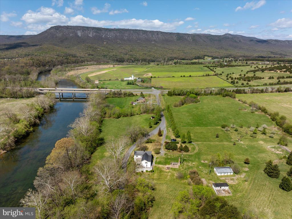 315 GANDERS DR, LURAY, Virginia 22835, 4 Bedrooms Bedrooms, ,5 BathroomsBathrooms,Residential,315 GANDERS DR,VAPA2006204 MLS # VAPA2006204