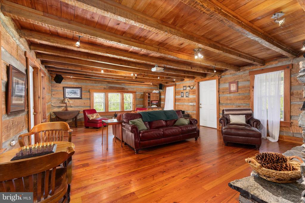 315 GANDERS DR, LURAY, Virginia 22835, 4 Bedrooms Bedrooms, ,5 BathroomsBathrooms,Residential,315 GANDERS DR,VAPA2006204 MLS # VAPA2006204