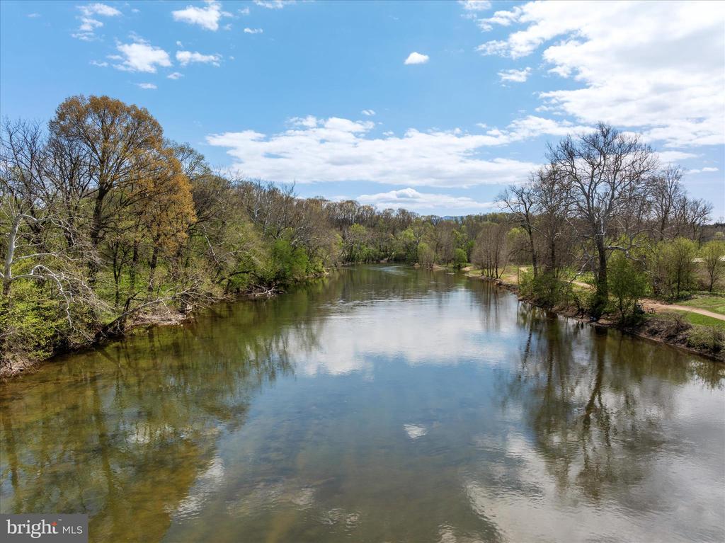 315 GANDERS DR, LURAY, Virginia 22835, 4 Bedrooms Bedrooms, ,5 BathroomsBathrooms,Residential,315 GANDERS DR,VAPA2006204 MLS # VAPA2006204