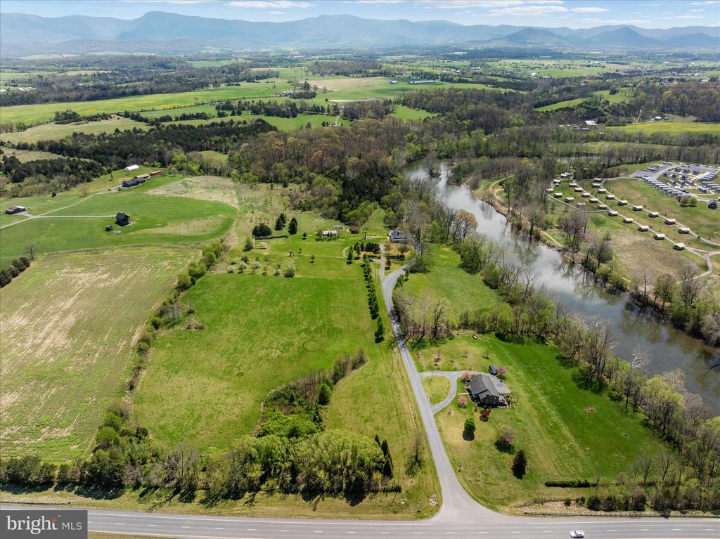 315 GANDERS DR, LURAY, Virginia 22835, 4 Bedrooms Bedrooms, ,5 BathroomsBathrooms,Residential,315 GANDERS DR,VAPA2006204 MLS # VAPA2006204