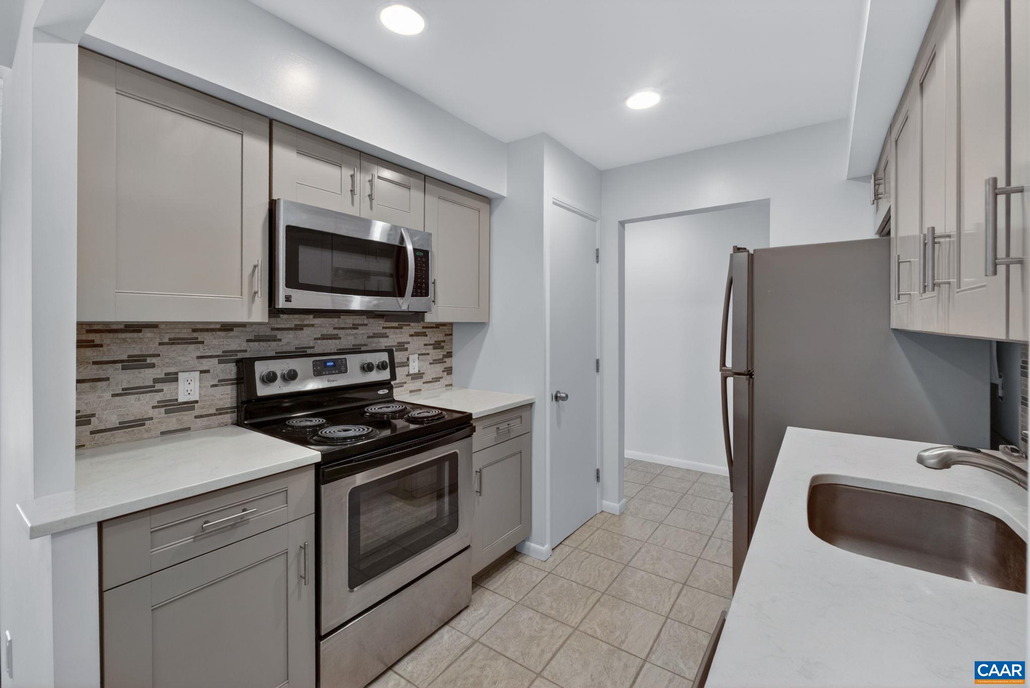 110 TURTLE CREEK RD, CHARLOTTESVILLE, Virginia 22901, 2 Bedrooms Bedrooms, ,2 BathroomsBathrooms,Residential,110 TURTLE CREEK RD,675537 MLS # 675537