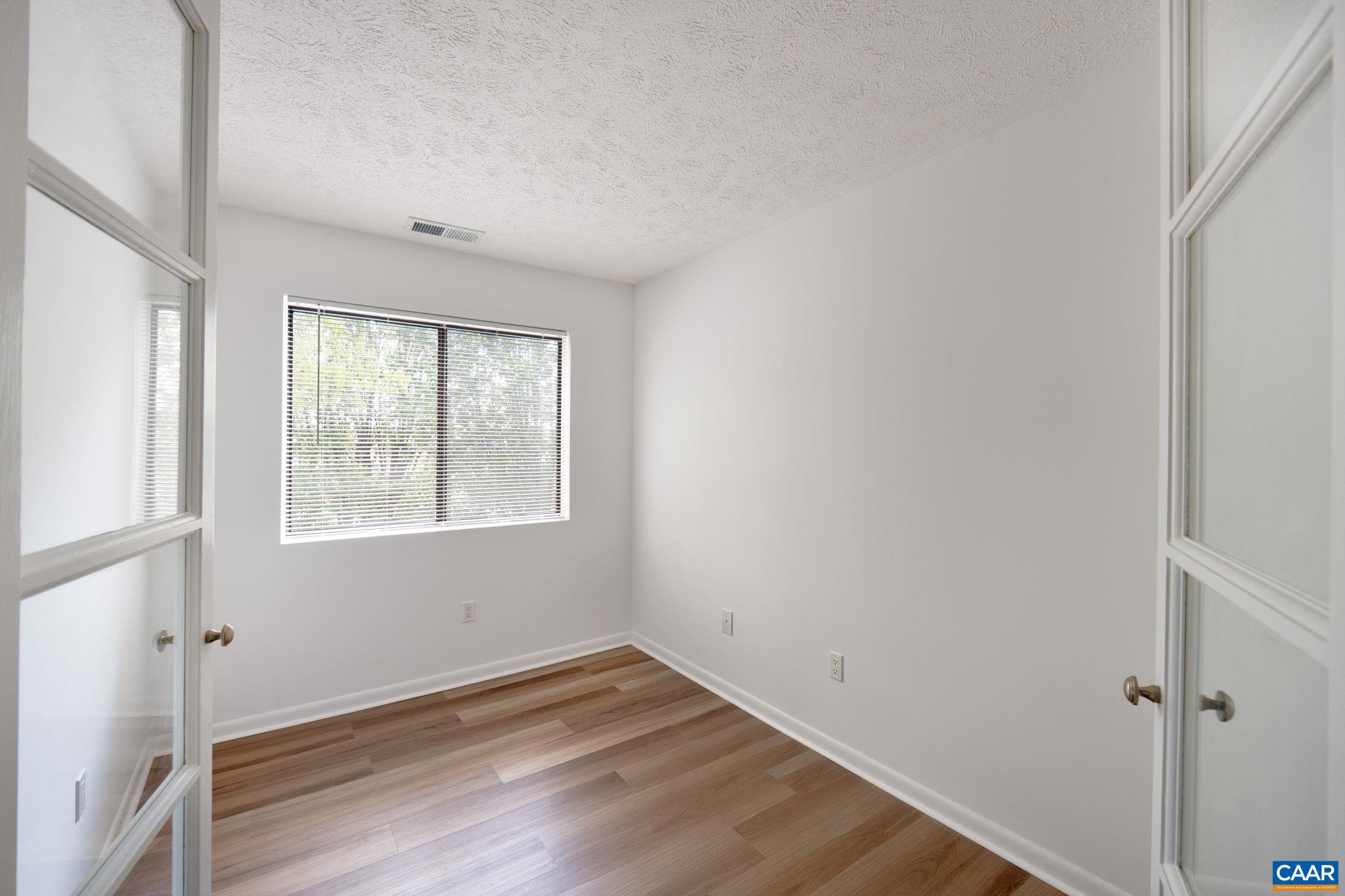 110 TURTLE CREEK RD, CHARLOTTESVILLE, Virginia 22901, 2 Bedrooms Bedrooms, ,2 BathroomsBathrooms,Residential,110 TURTLE CREEK RD,675537 MLS # 675537