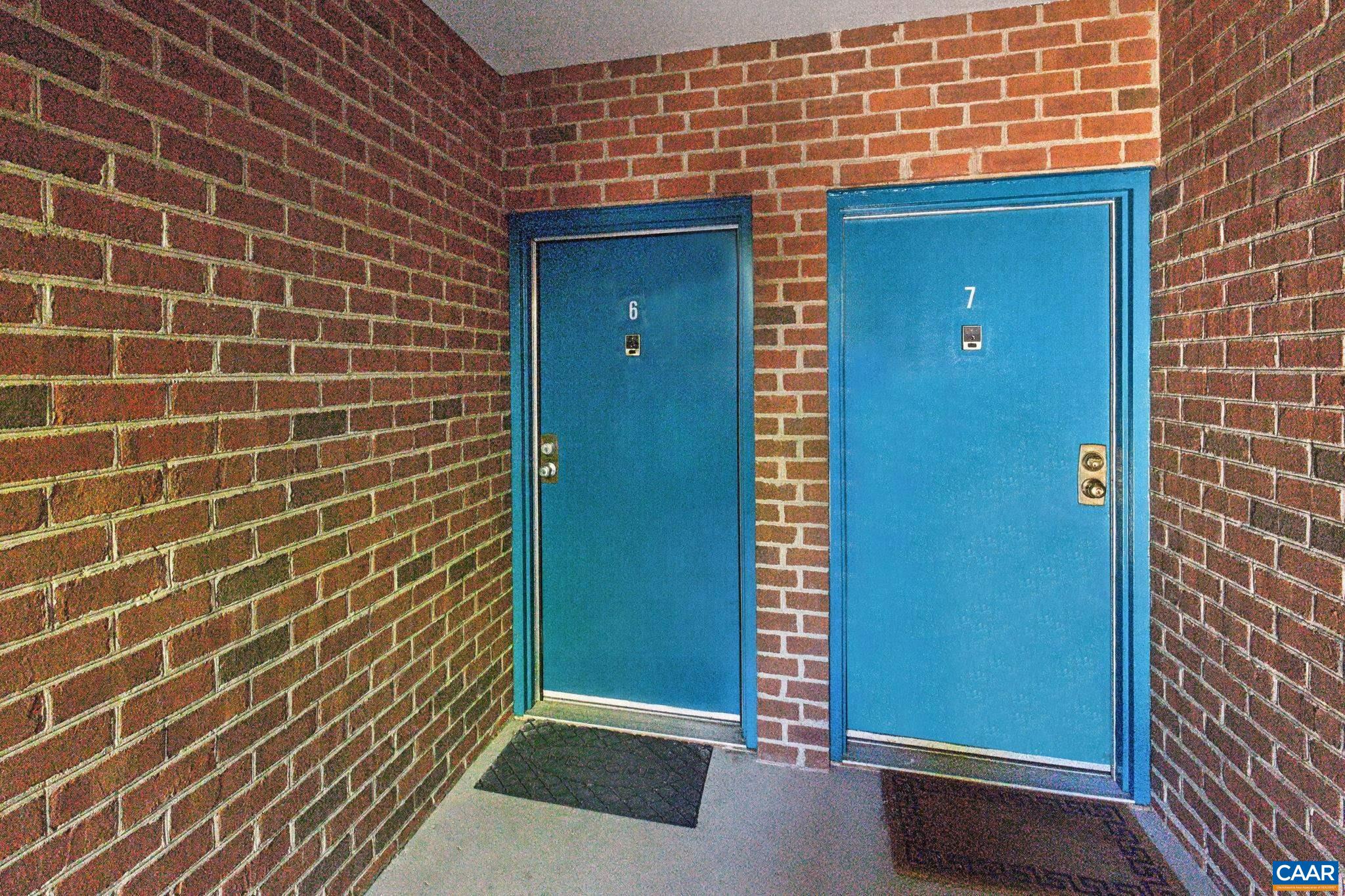 110 TURTLE CREEK RD, CHARLOTTESVILLE, Virginia 22901, 2 Bedrooms Bedrooms, ,2 BathroomsBathrooms,Residential,110 TURTLE CREEK RD,675537 MLS # 675537