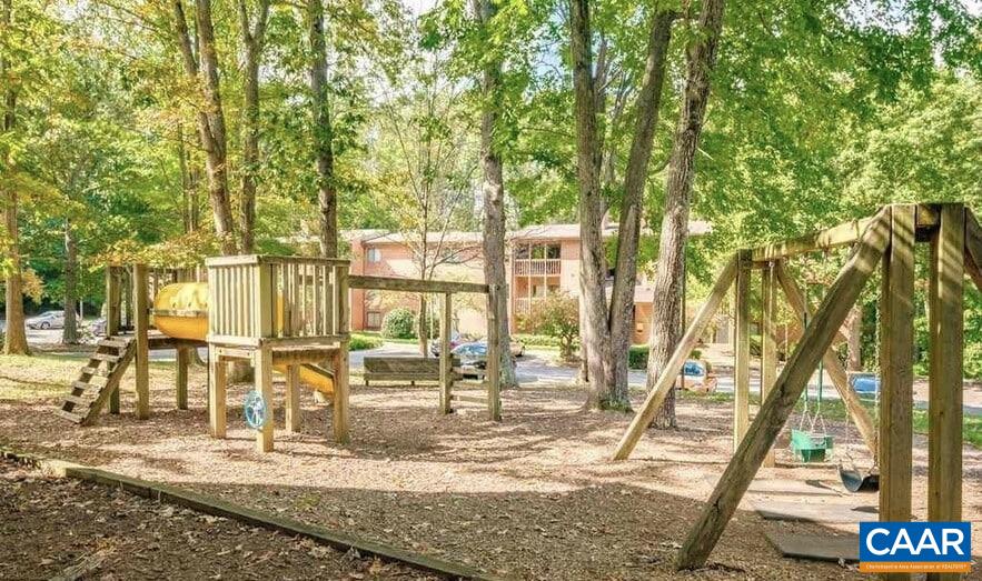 110 TURTLE CREEK RD, CHARLOTTESVILLE, Virginia 22901, 2 Bedrooms Bedrooms, ,2 BathroomsBathrooms,Residential,110 TURTLE CREEK RD,675537 MLS # 675537