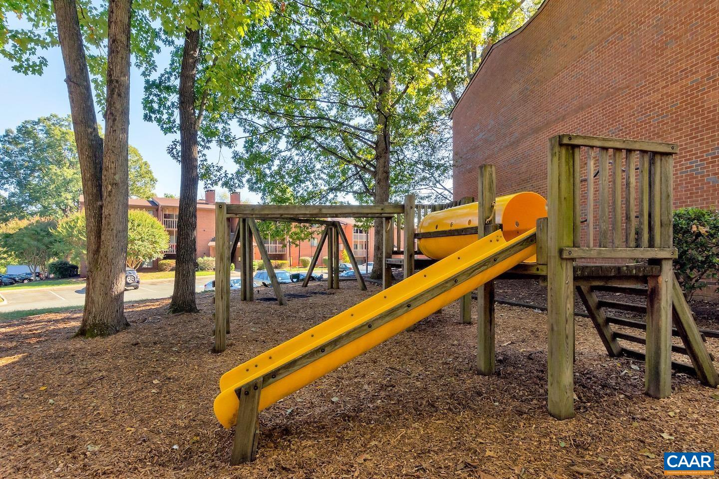 110 TURTLE CREEK RD, CHARLOTTESVILLE, Virginia 22901, 2 Bedrooms Bedrooms, ,2 BathroomsBathrooms,Residential,110 TURTLE CREEK RD,675537 MLS # 675537