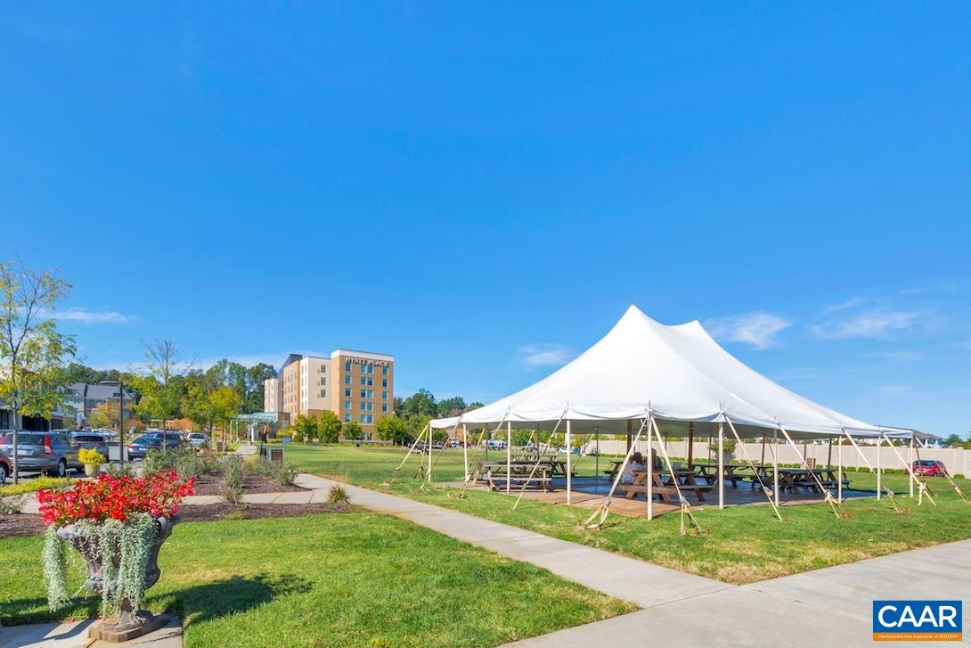 110 TURTLE CREEK RD, CHARLOTTESVILLE, Virginia 22901, 2 Bedrooms Bedrooms, ,2 BathroomsBathrooms,Residential,110 TURTLE CREEK RD,675537 MLS # 675537