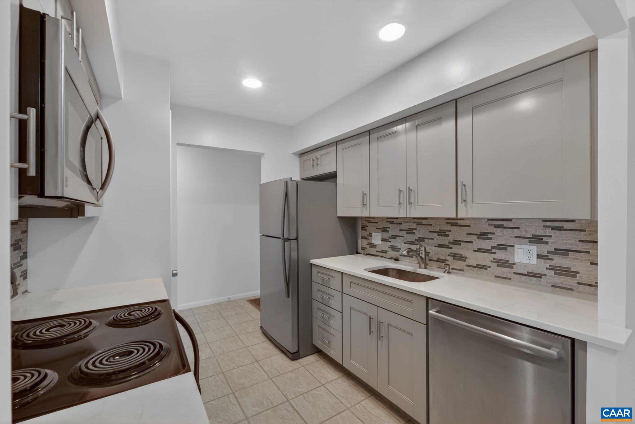 110 TURTLE CREEK RD, CHARLOTTESVILLE, Virginia 22901, 2 Bedrooms Bedrooms, ,2 BathroomsBathrooms,Residential,110 TURTLE CREEK RD,675537 MLS # 675537