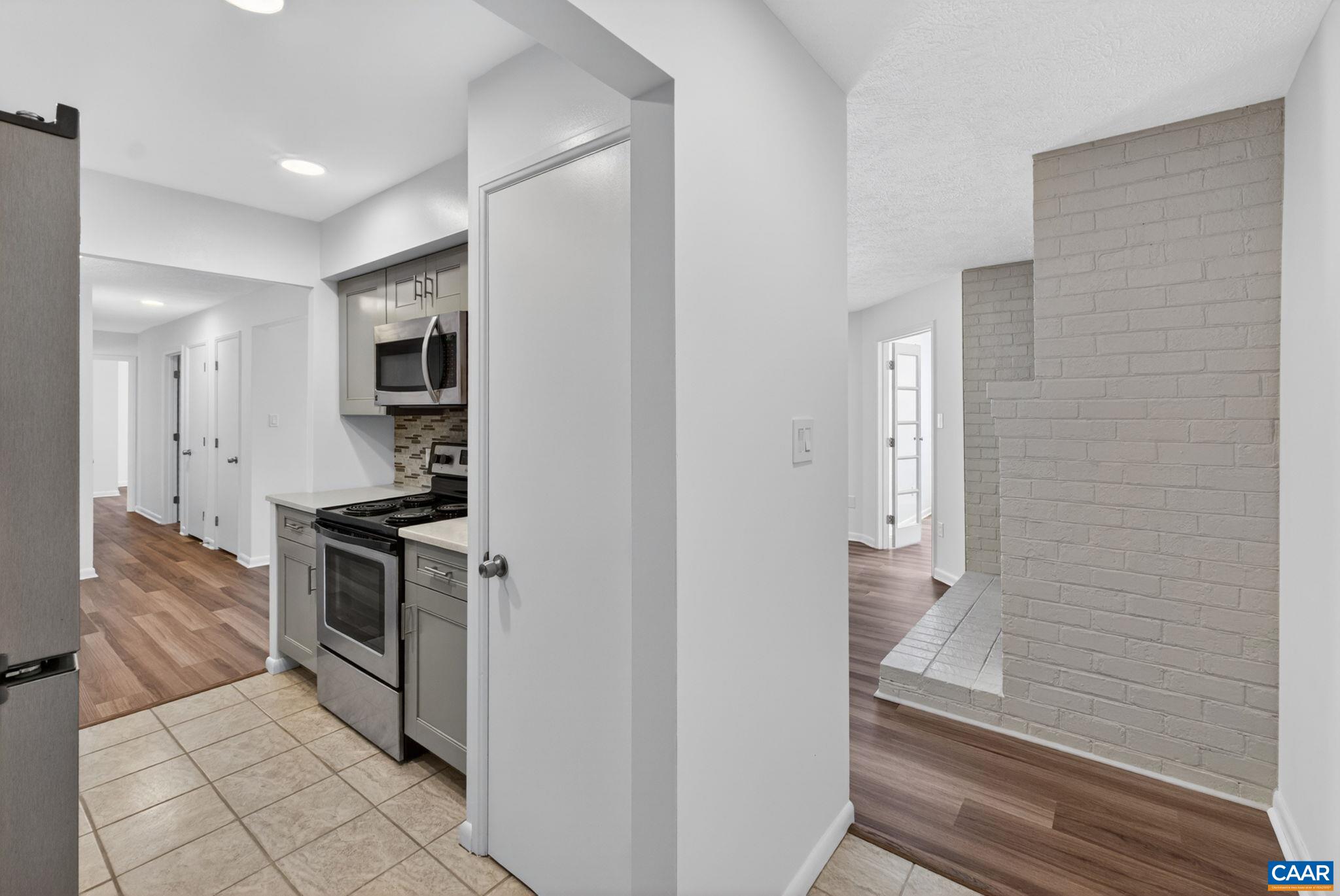 110 TURTLE CREEK RD, CHARLOTTESVILLE, Virginia 22901, 2 Bedrooms Bedrooms, ,2 BathroomsBathrooms,Residential,110 TURTLE CREEK RD,675537 MLS # 675537