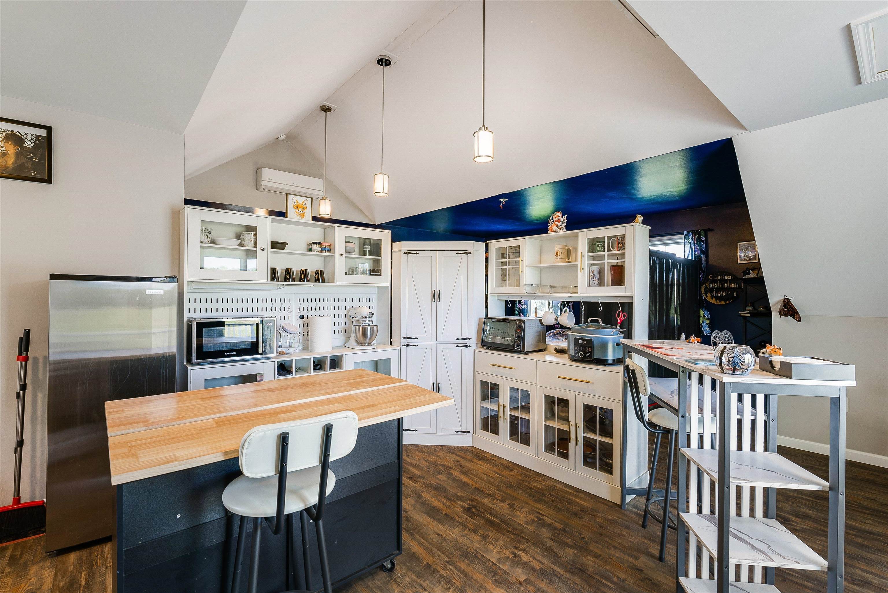 574 JIGGADY RD, NEW MARKET, Virginia 22844, 6 Bedrooms Bedrooms, ,4 BathroomsBathrooms,Residential,574 JIGGADY RD,675695 MLS # 675695 574 JIGGADY RD, NEW MARKET, Virginia 22844, 6 Bedrooms Bedrooms, ,4 BathroomsBathrooms,Residential,574 JIGGADY RD,675695 MLS # 675695