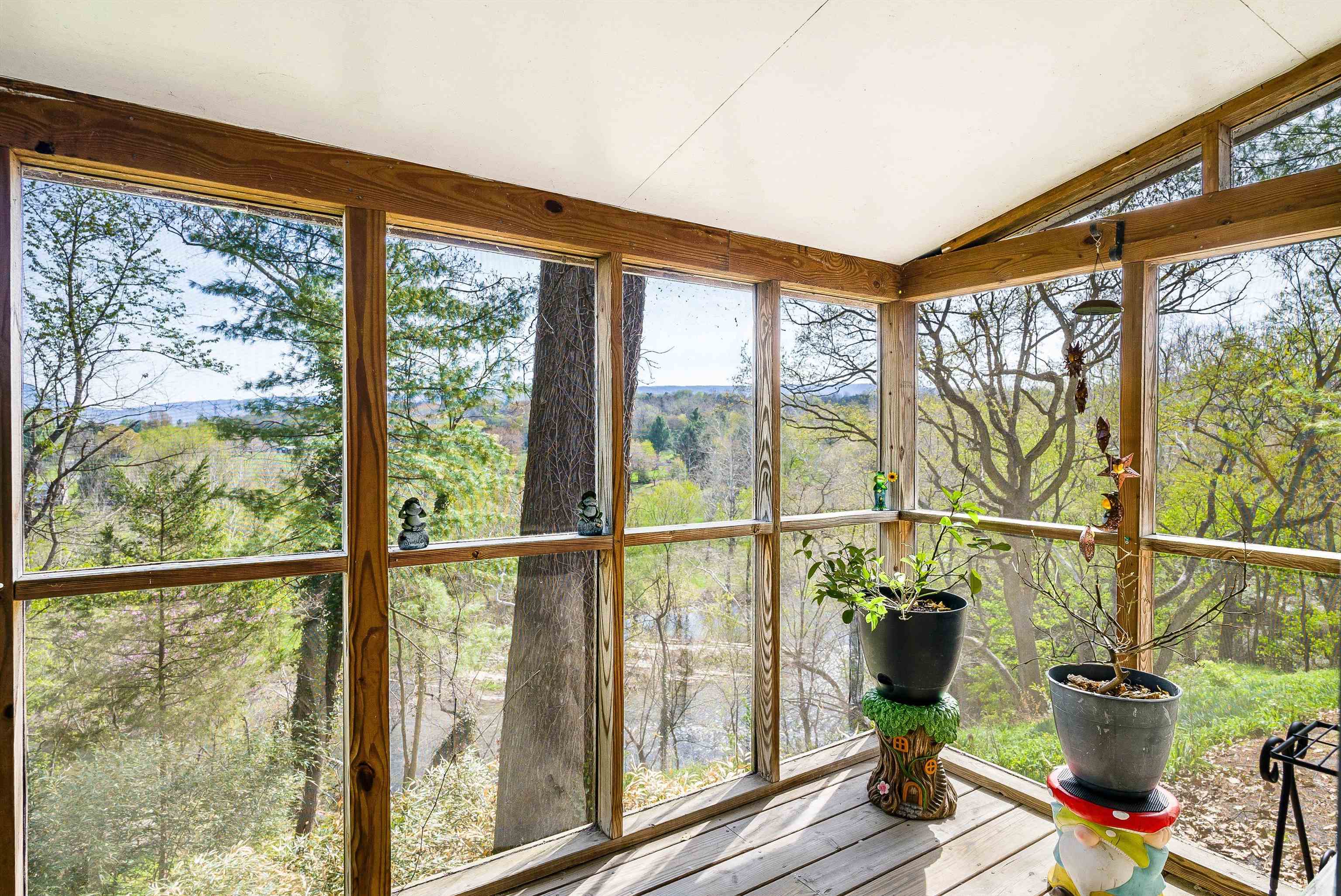 574 JIGGADY RD, NEW MARKET, Virginia 22844, 6 Bedrooms Bedrooms, ,4 BathroomsBathrooms,Residential,574 JIGGADY RD,675695 MLS # 675695 574 JIGGADY RD, NEW MARKET, Virginia 22844, 6 Bedrooms Bedrooms, ,4 BathroomsBathrooms,Residential,574 JIGGADY RD,675695 MLS # 675695