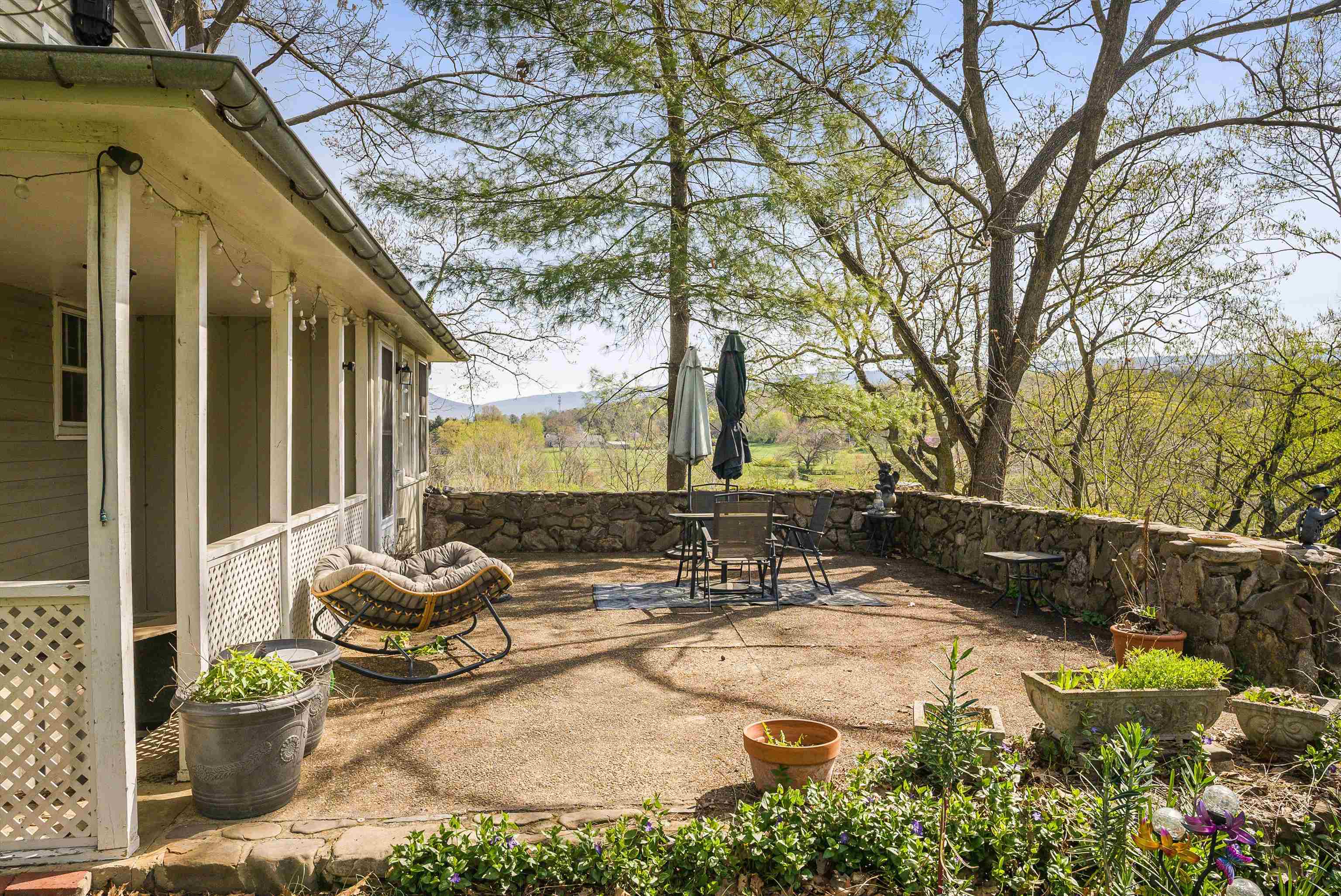 574 JIGGADY RD, NEW MARKET, Virginia 22844, 6 Bedrooms Bedrooms, ,4 BathroomsBathrooms,Residential,574 JIGGADY RD,675695 MLS # 675695 574 JIGGADY RD, NEW MARKET, Virginia 22844, 6 Bedrooms Bedrooms, ,4 BathroomsBathrooms,Residential,574 JIGGADY RD,675695 MLS # 675695