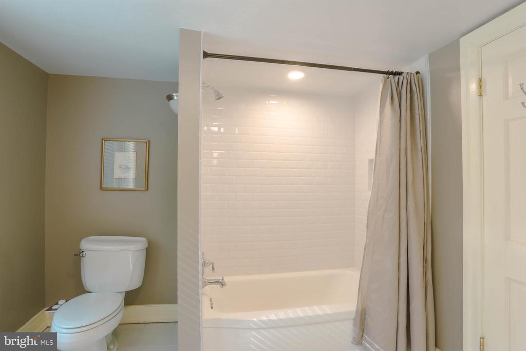 2675 HALFWAY RD, THE PLAINS, Virginia, 2 Bedrooms Bedrooms, ,1 BathroomBathrooms,Residential,2675 HALFWAY RD,VAFQ2021302 MLS # VAFQ2021302