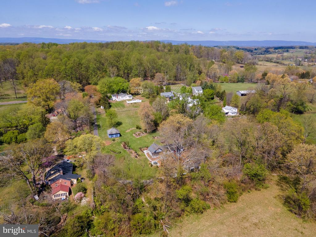 2675 HALFWAY RD, THE PLAINS, Virginia, 2 Bedrooms Bedrooms, ,1 BathroomBathrooms,Residential,2675 HALFWAY RD,VAFQ2021302 MLS # VAFQ2021302