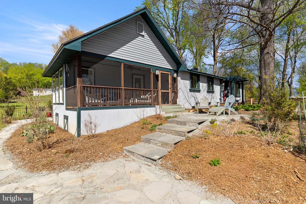 2675 HALFWAY RD, THE PLAINS, Virginia 20198, 2 Bedrooms Bedrooms, ,1 BathroomBathrooms,Residential,2675 HALFWAY RD,VAFQ2021302 MLS # VAFQ2021302