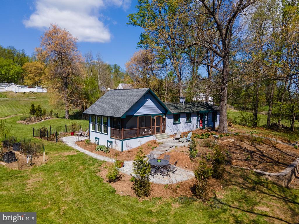 2681 HALFWAY RD, THE PLAINS, Virginia, 2 Bedrooms Bedrooms, ,1 BathroomBathrooms,Residential,2681 HALFWAY RD,VAFQ2021456 MLS # VAFQ2021456