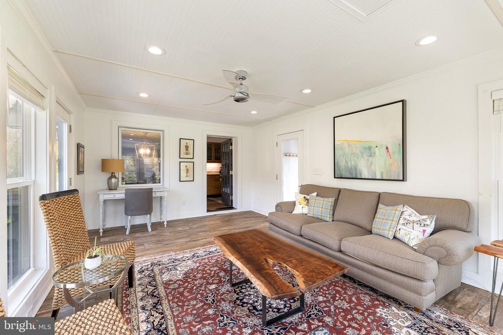 2681 HALFWAY RD, THE PLAINS, Virginia, 2 Bedrooms Bedrooms, ,1 BathroomBathrooms,Residential,2681 HALFWAY RD,VAFQ2021456 MLS # VAFQ2021456