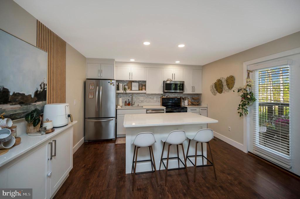 5113 PECAN DR, FREDERICKSBURG, Virginia 22407, 4 Bedrooms Bedrooms, ,2 BathroomsBathrooms,Residential,BREEZEWOOD,5113 PECAN DR,VASP2040906 MLS # VASP2040906