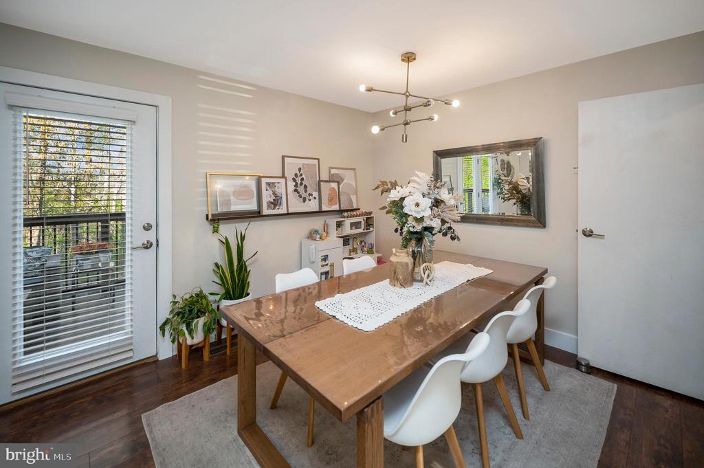 5113 PECAN DR, FREDERICKSBURG, Virginia 22407, 4 Bedrooms Bedrooms, ,2 BathroomsBathrooms,Residential,BREEZEWOOD,5113 PECAN DR,VASP2040906 MLS # VASP2040906