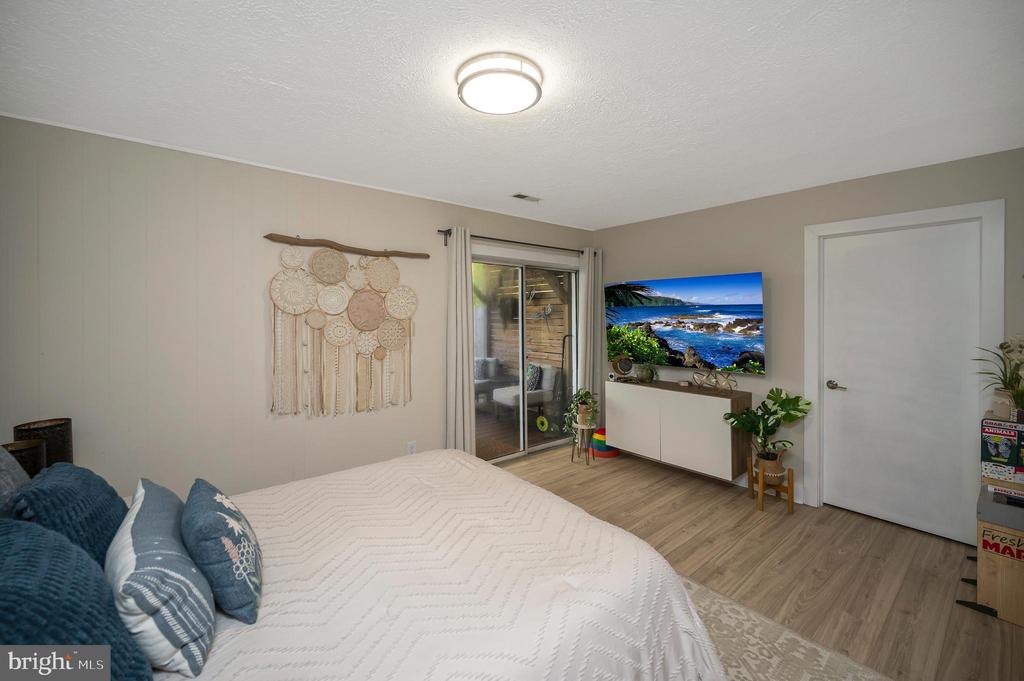 5113 PECAN DR, FREDERICKSBURG, Virginia 22407, 4 Bedrooms Bedrooms, ,2 BathroomsBathrooms,Residential,BREEZEWOOD,5113 PECAN DR,VASP2040906 MLS # VASP2040906