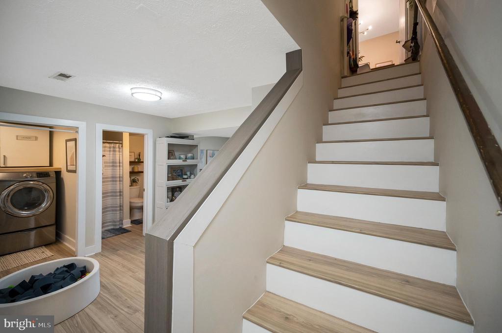 5113 PECAN DR, FREDERICKSBURG, Virginia 22407, 4 Bedrooms Bedrooms, ,2 BathroomsBathrooms,Residential,BREEZEWOOD,5113 PECAN DR,VASP2040906 MLS # VASP2040906