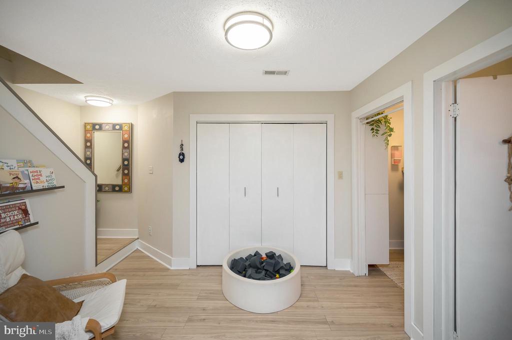 5113 PECAN DR, FREDERICKSBURG, Virginia 22407, 4 Bedrooms Bedrooms, ,2 BathroomsBathrooms,Residential,BREEZEWOOD,5113 PECAN DR,VASP2040906 MLS # VASP2040906