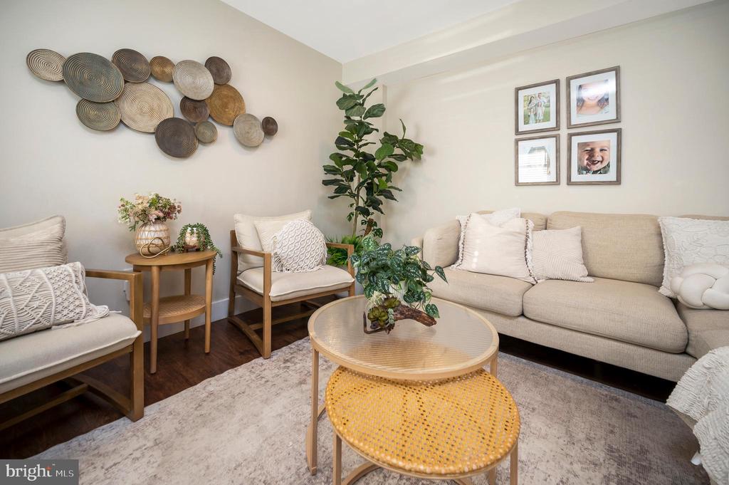 5113 PECAN DR, FREDERICKSBURG, Virginia 22407, 4 Bedrooms Bedrooms, ,2 BathroomsBathrooms,Residential,BREEZEWOOD,5113 PECAN DR,VASP2040906 MLS # VASP2040906