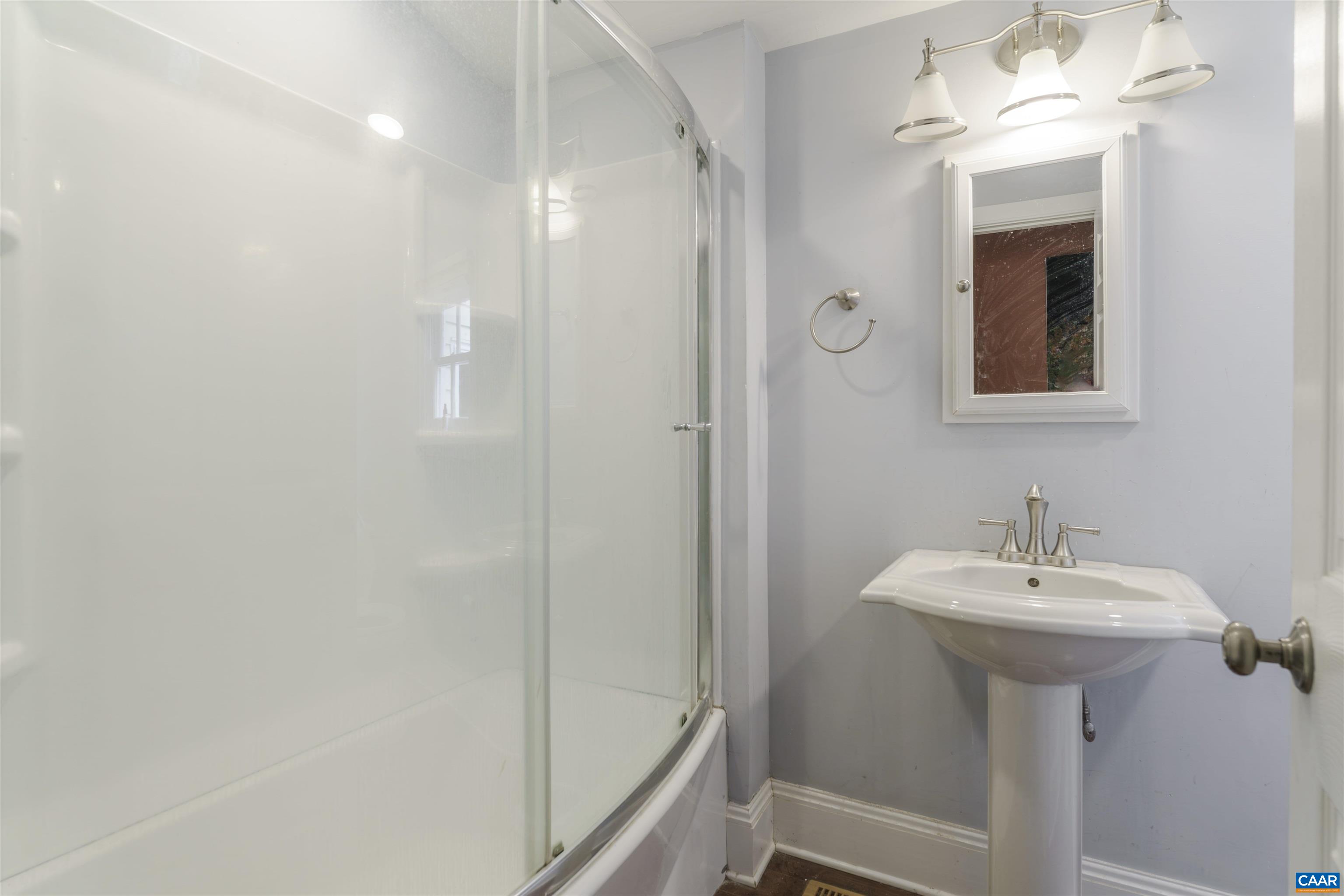 5515 GORDONSVILLE RD, KESWICK, Virginia 22947, 3 Bedrooms Bedrooms, ,2 BathroomsBathrooms,Residential,Mulberry Hill,5515 GORDONSVILLE RD,675697 MLS # 675697