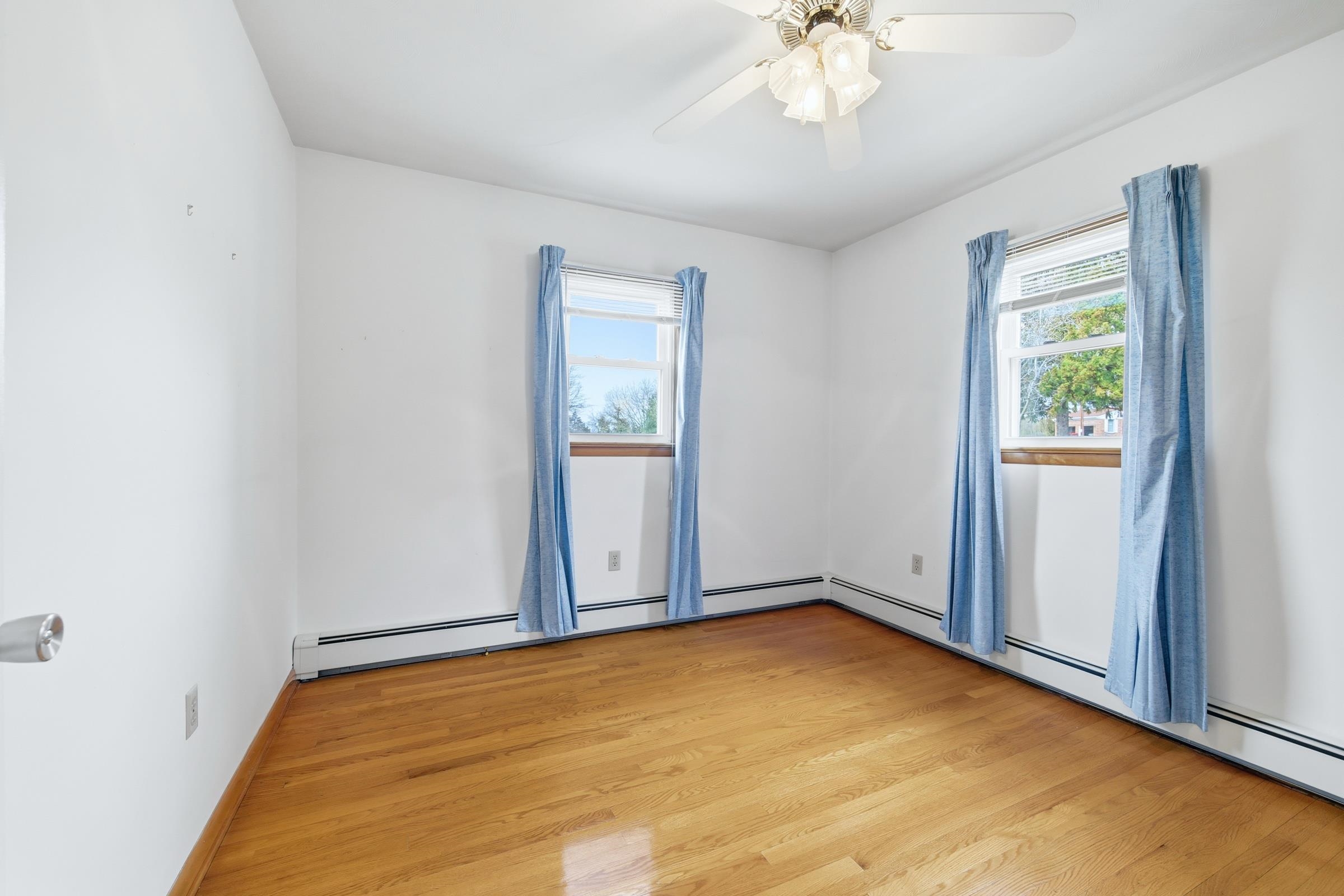 1665 STONEBURNER RD, EDINBURG, Virginia 22824, 3 Bedrooms Bedrooms, ,1 BathroomBathrooms,Residential,1665 STONEBURNER RD,675700 MLS # 675700