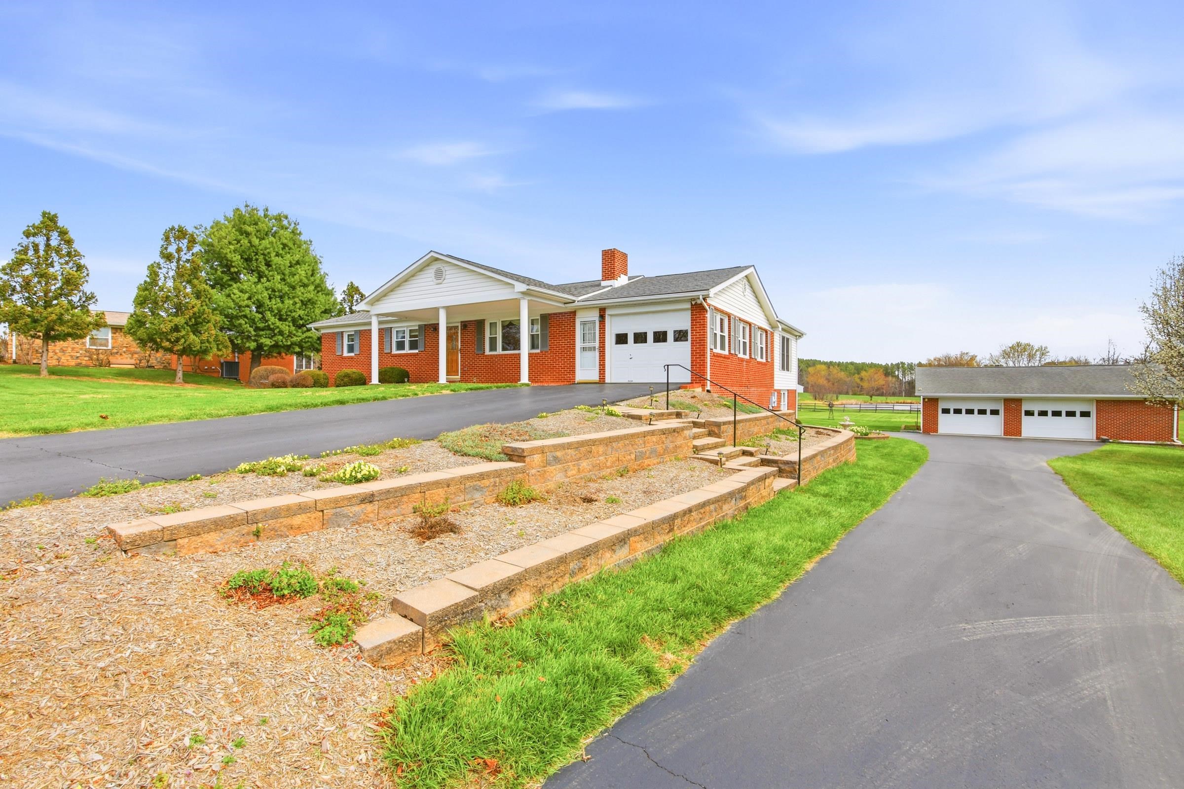 1665 STONEBURNER RD, EDINBURG, Virginia 22824, 3 Bedrooms Bedrooms, ,1 BathroomBathrooms,Residential,1665 STONEBURNER RD,675700 MLS # 675700