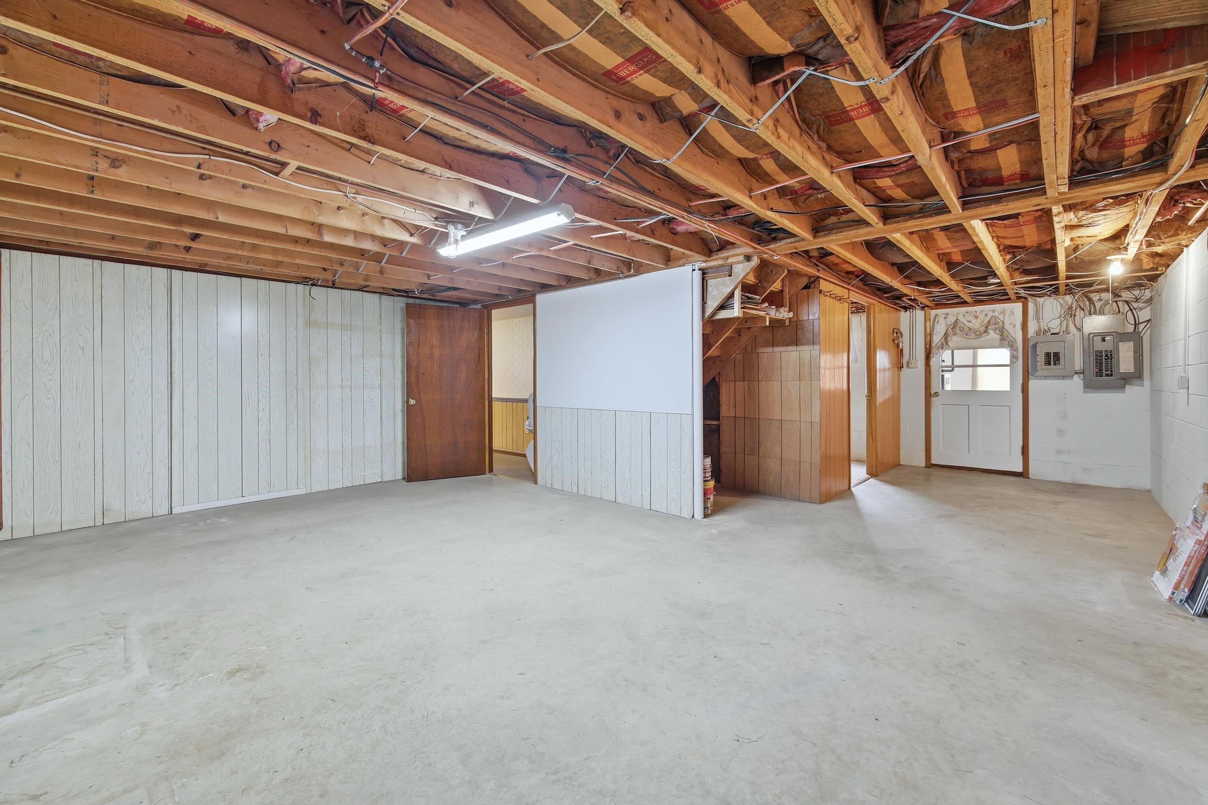 1665 STONEBURNER RD, EDINBURG, Virginia 22824, 3 Bedrooms Bedrooms, ,1 BathroomBathrooms,Residential,1665 STONEBURNER RD,675700 MLS # 675700