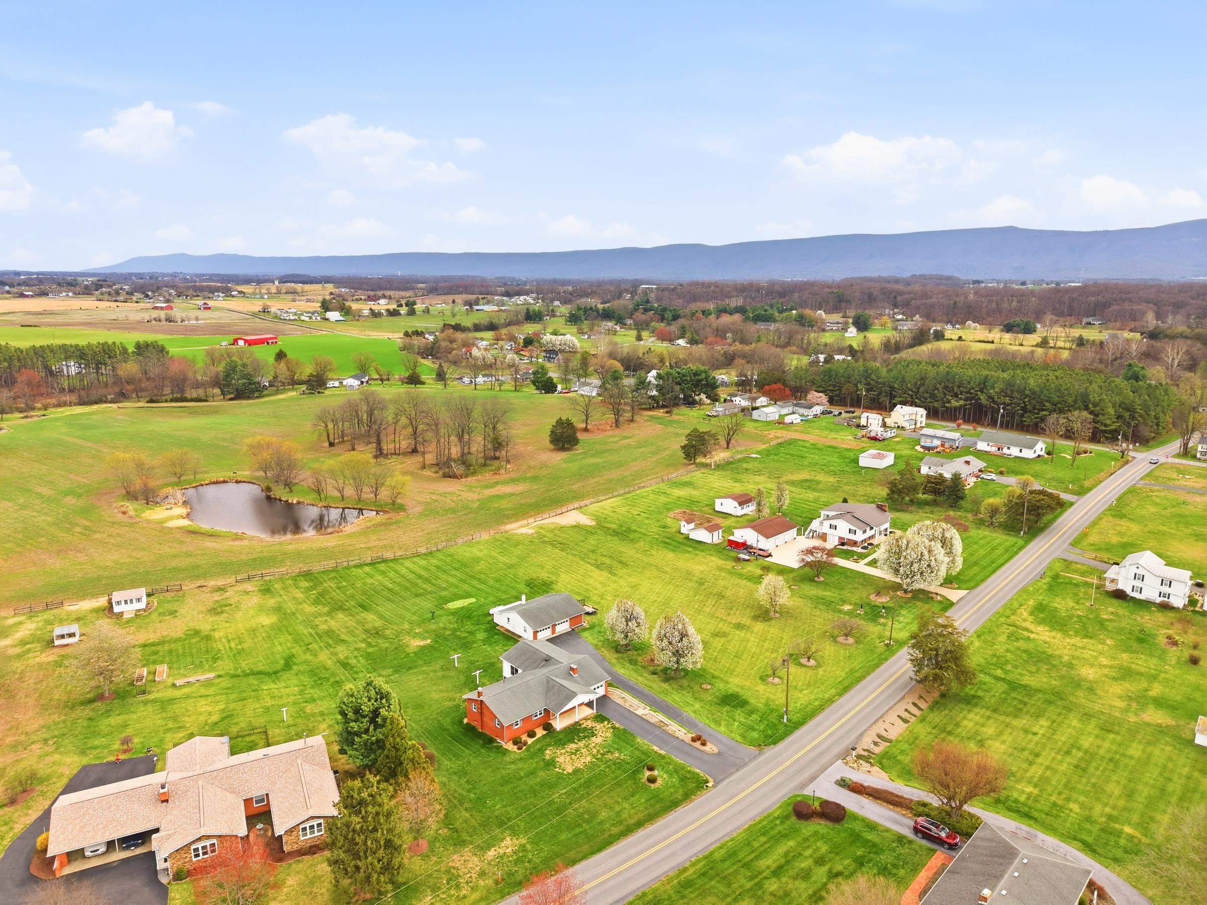 1665 STONEBURNER RD, EDINBURG, Virginia 22824, 3 Bedrooms Bedrooms, ,1 BathroomBathrooms,Residential,1665 STONEBURNER RD,675700 MLS # 675700