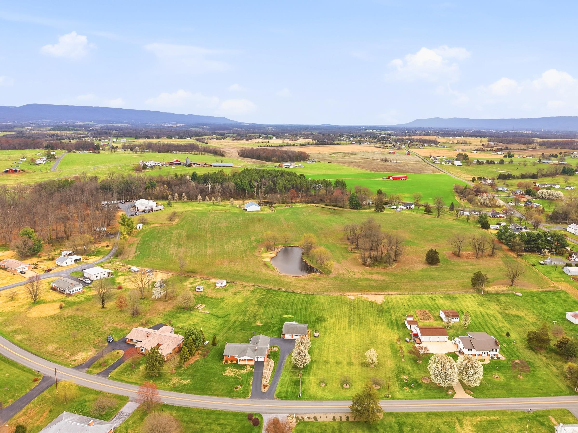 1665 STONEBURNER RD, EDINBURG, Virginia 22824, 3 Bedrooms Bedrooms, ,1 BathroomBathrooms,Residential,1665 STONEBURNER RD,675700 MLS # 675700