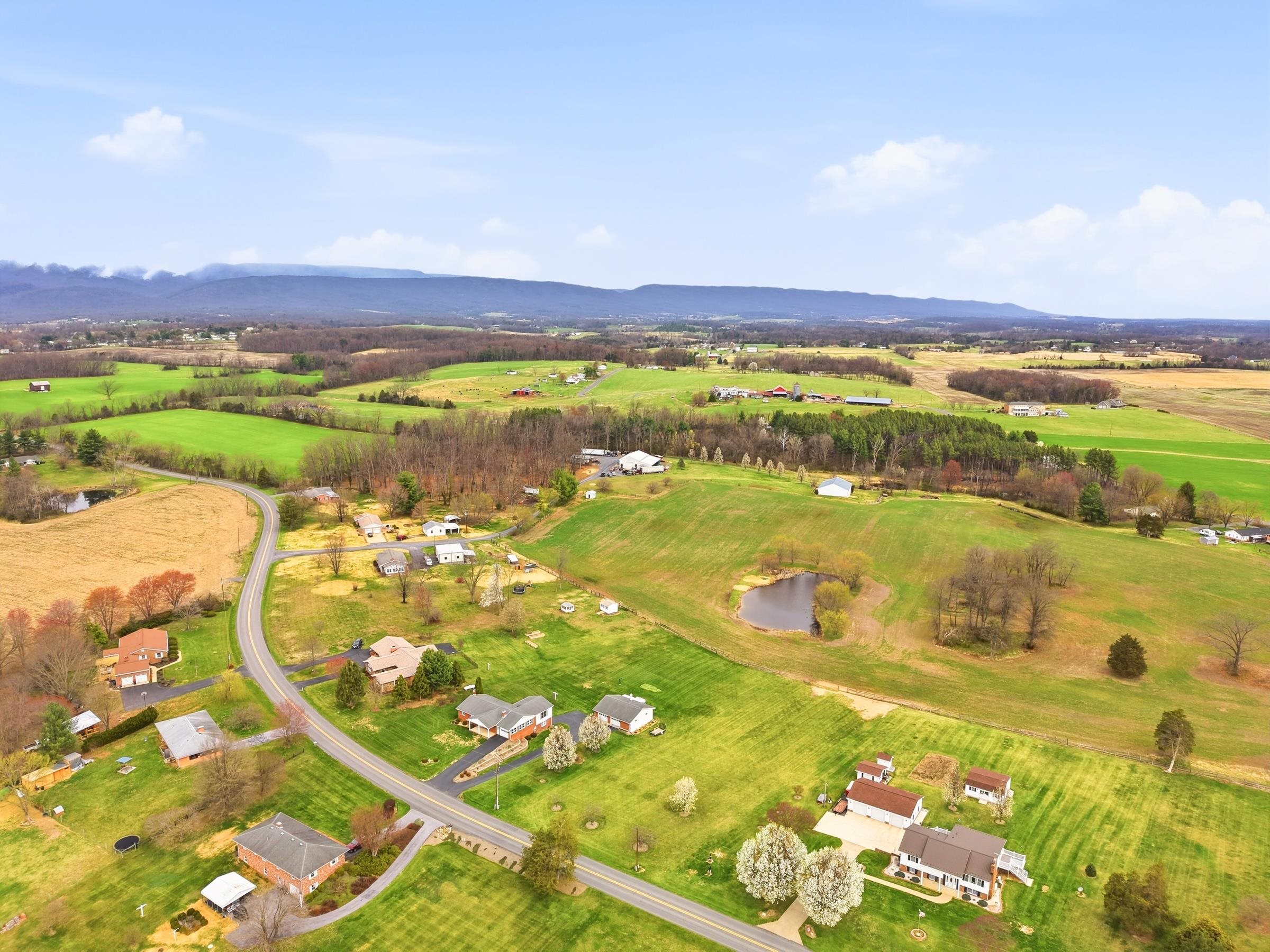 1665 STONEBURNER RD, EDINBURG, Virginia 22824, 3 Bedrooms Bedrooms, ,1 BathroomBathrooms,Residential,1665 STONEBURNER RD,675700 MLS # 675700