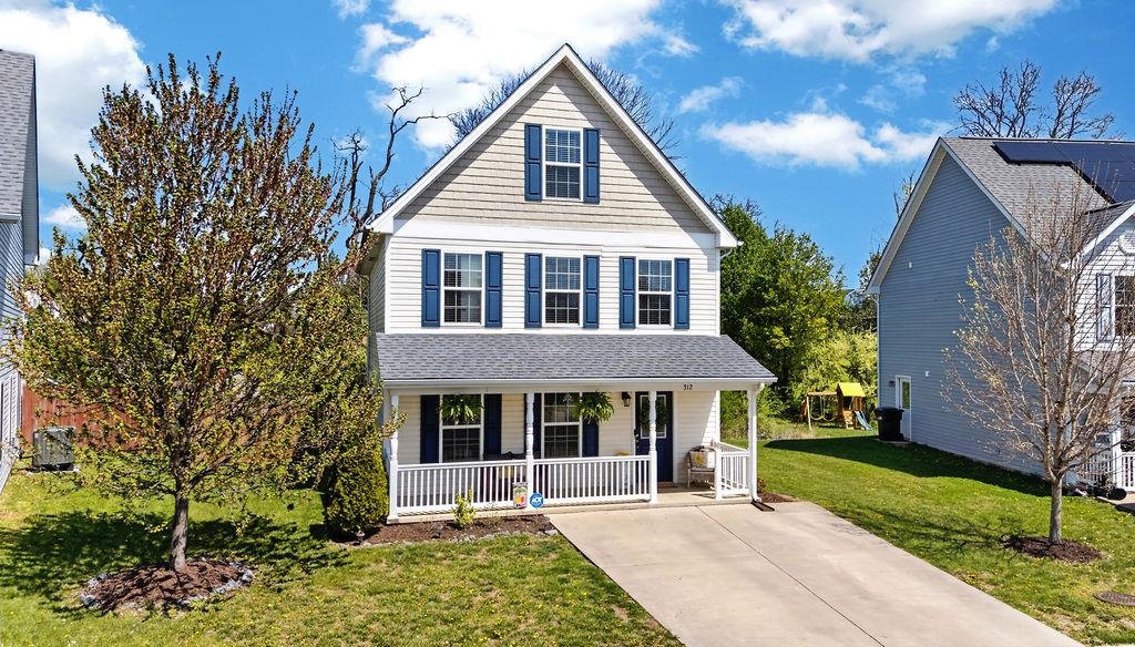 312 EVERSHIRE ST, WAYNESBORO, Virginia 22980, 5 Bedrooms Bedrooms, ,3 BathroomsBathrooms,Residential,312 EVERSHIRE ST,675704 MLS # 675704