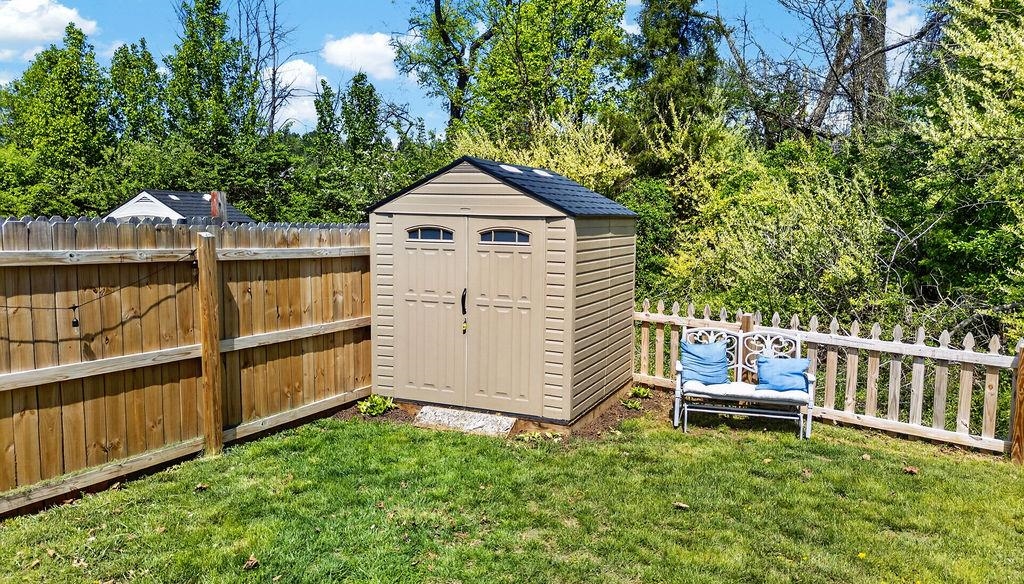 312 EVERSHIRE ST, WAYNESBORO, Virginia 22980, 5 Bedrooms Bedrooms, ,3 BathroomsBathrooms,Residential,312 EVERSHIRE ST,675704 MLS # 675704