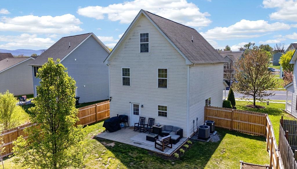 312 EVERSHIRE ST, WAYNESBORO, Virginia 22980, 5 Bedrooms Bedrooms, ,3 BathroomsBathrooms,Residential,312 EVERSHIRE ST,675704 MLS # 675704