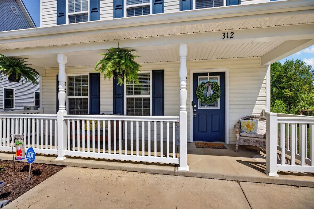 312 EVERSHIRE ST, WAYNESBORO, Virginia 22980, 5 Bedrooms Bedrooms, ,3 BathroomsBathrooms,Residential,312 EVERSHIRE ST,675704 MLS # 675704