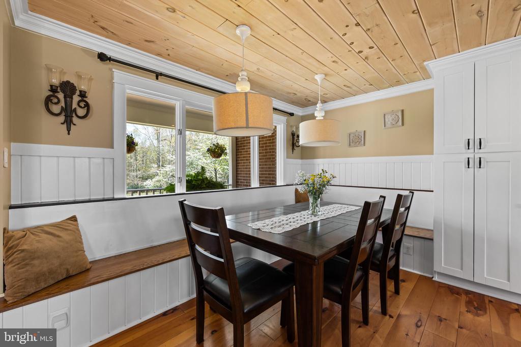 3505 SARAH DR, CHARLOTTESVILLE, Virginia 22911, 4 Bedrooms Bedrooms, ,3 BathroomsBathrooms,Residential,3505 SARAH DR,VAAB2001188 MLS # VAAB2001188