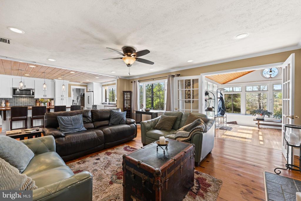 3505 SARAH DR, CHARLOTTESVILLE, Virginia 22911, 4 Bedrooms Bedrooms, ,3 BathroomsBathrooms,Residential,3505 SARAH DR,VAAB2001188 MLS # VAAB2001188