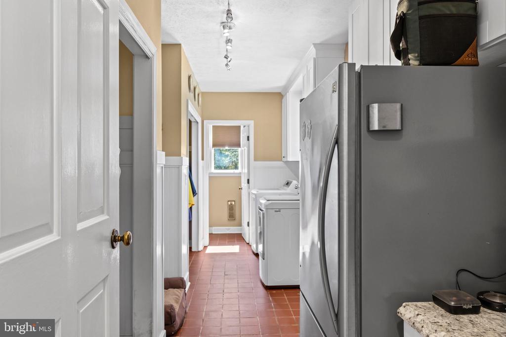 3505 SARAH DR, CHARLOTTESVILLE, Virginia 22911, 4 Bedrooms Bedrooms, ,3 BathroomsBathrooms,Residential,3505 SARAH DR,VAAB2001188 MLS # VAAB2001188