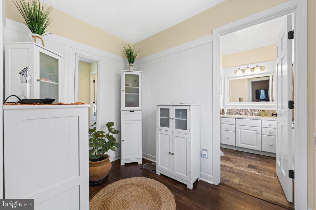 3505 SARAH DR, CHARLOTTESVILLE, Virginia 22911, 4 Bedrooms Bedrooms, ,3 BathroomsBathrooms,Residential,3505 SARAH DR,VAAB2001188 MLS # VAAB2001188