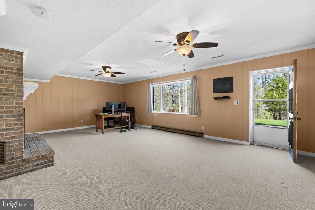 3505 SARAH DR, CHARLOTTESVILLE, Virginia 22911, 4 Bedrooms Bedrooms, ,3 BathroomsBathrooms,Residential,3505 SARAH DR,VAAB2001188 MLS # VAAB2001188