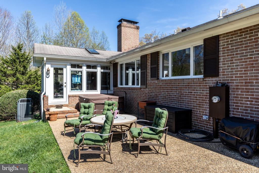 3505 SARAH DR, CHARLOTTESVILLE, Virginia 22911, 4 Bedrooms Bedrooms, ,3 BathroomsBathrooms,Residential,3505 SARAH DR,VAAB2001188 MLS # VAAB2001188