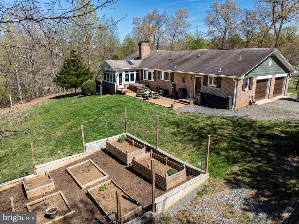 3505 SARAH DR, CHARLOTTESVILLE, Virginia 22911, 4 Bedrooms Bedrooms, ,3 BathroomsBathrooms,Residential,3505 SARAH DR,VAAB2001188 MLS # VAAB2001188