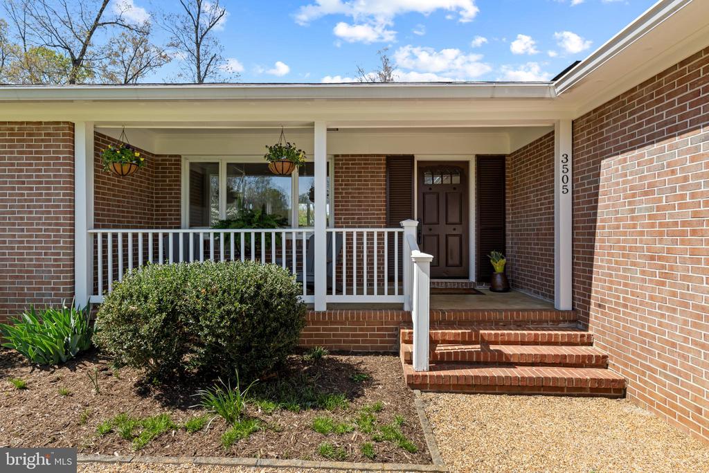 3505 SARAH DR, CHARLOTTESVILLE, Virginia 22911, 4 Bedrooms Bedrooms, ,3 BathroomsBathrooms,Residential,3505 SARAH DR,VAAB2001188 MLS # VAAB2001188